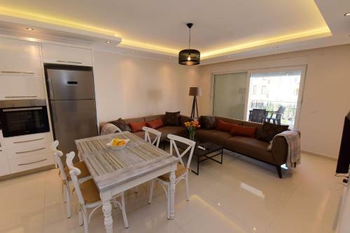 Beautiful Apartment In Oba Star Complex