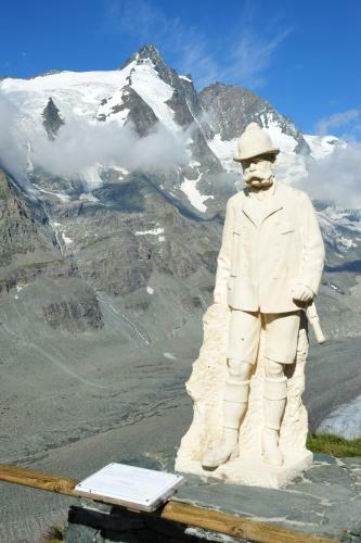 Hostal Landhaus Alpenrose - Feriendomizile Pichler