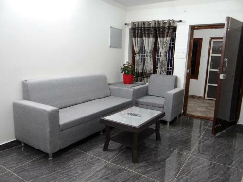 Apartamento Sri Pcsr Paying Guest Home
