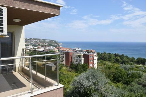 Apartamento Byla White Residence