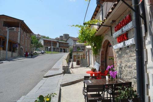 Hostal Guesthouse Millennium Rabathi