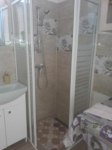 Apartment In Balatonbereny 40999