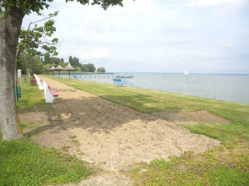 Apartment In Balatonbereny 40999