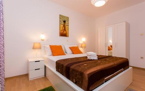 Apartments Luka 2