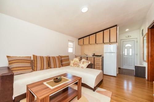 Sea House Apartments