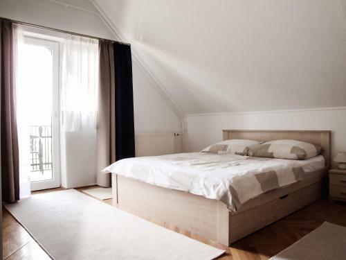 Anita Apartman