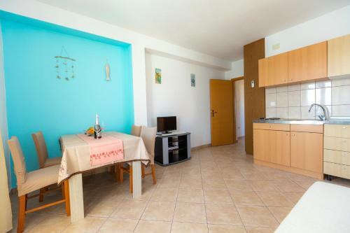 Apartments Marija - Dobropoljana