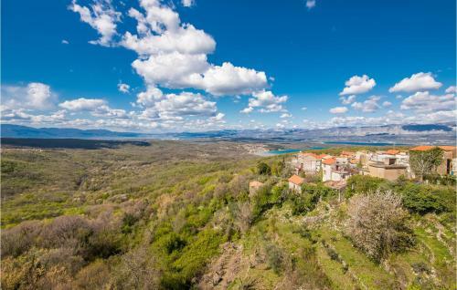 Awesome Home In Dobrinj With Wifi And 2 Bedrooms