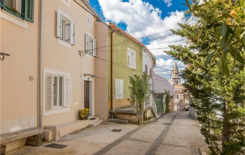 Awesome Home In Dobrinj With Wifi And 2 Bedrooms