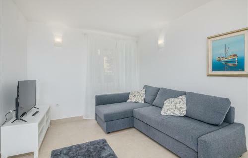 Awesome Home In Dobrinj With Wifi And 2 Bedrooms