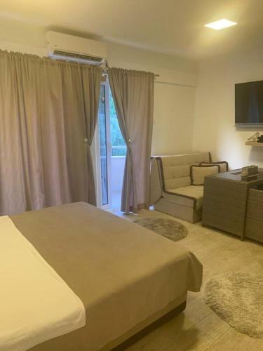 Olive Grove Apartment