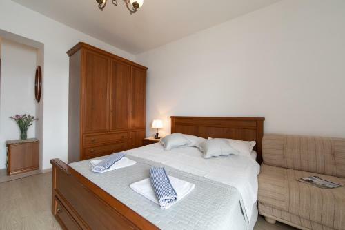 Hostal Punta Rata Room