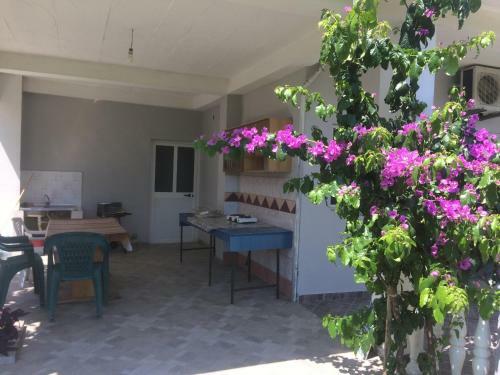 Kollari Apartments