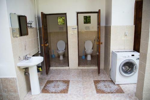 Hostal Mila Guest House