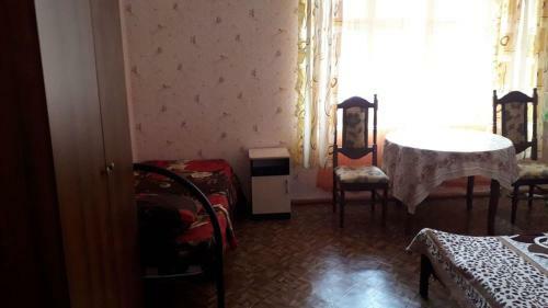 Hostal Elena Guest House
