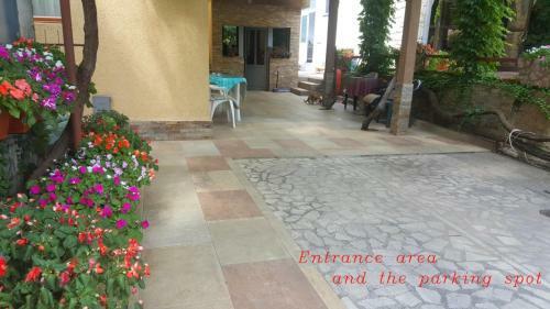 Hostal Garden Apartments