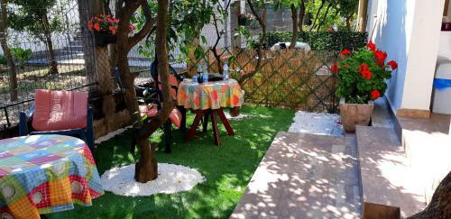Hostal Garden Apartments