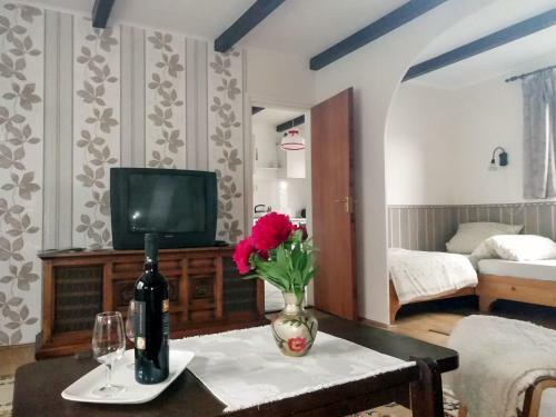 Hell�nyi Apartmanok