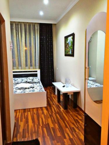Hotel Golden House