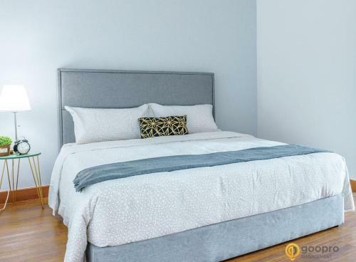 Boulevard Service Apartment