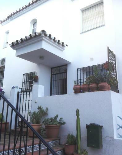 Casa Adosada En Benalm�dena, A 400 Mts De La Playa