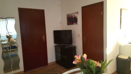 Apartments Ghedas