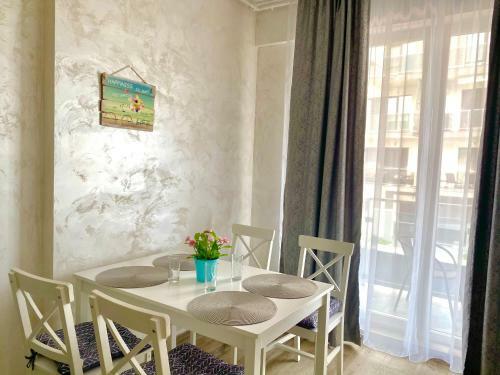 Mamaia North Apartments
