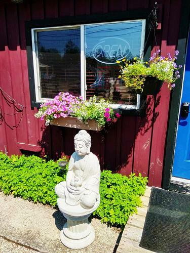 Hostal New Buddha Bing Unique Experience Cottage And Cabins