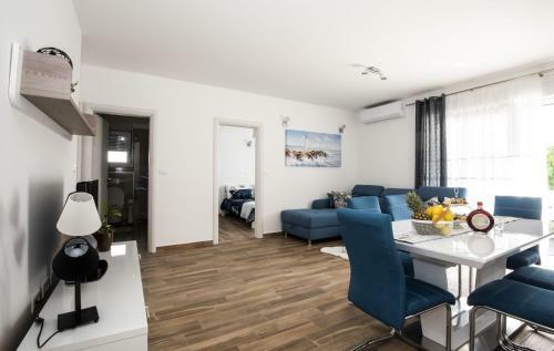 Blue Pearl Apartment