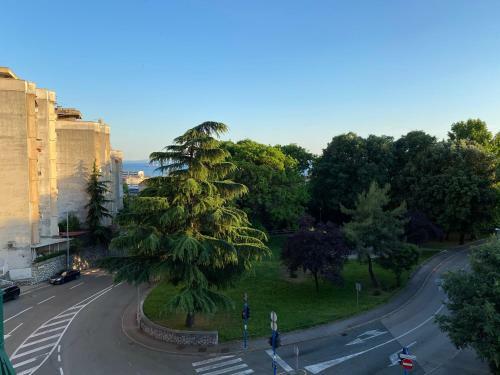 Bright Apartment 45m2 - Free Parking - Wifi