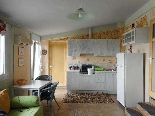 Iakinthi Apartment