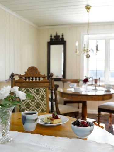 Hotel Husfrua G�rdshotell