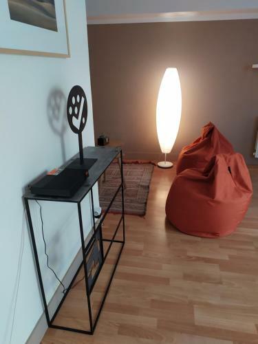 Cool Center Floral Apartment