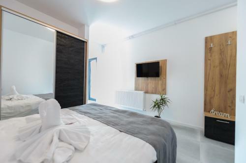 Ox Apartments