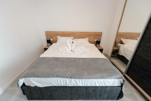 Ox Apartments
