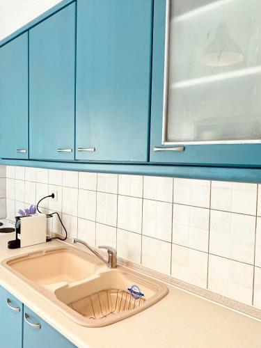 Blue Marine Deluxe Apartment