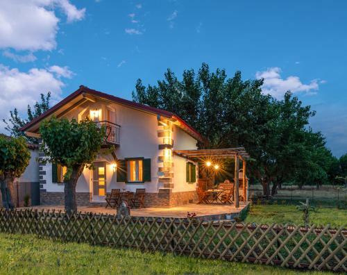 Pratsas House