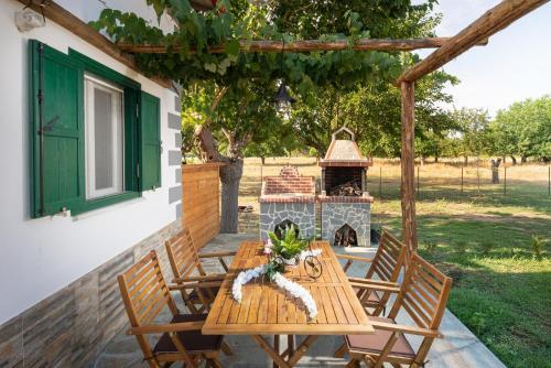 Pratsas House