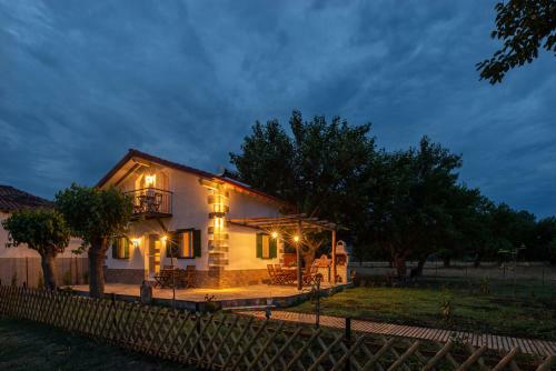 Pratsas House