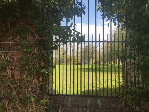 Charming Cozy Guesthouse In Lower Normandy