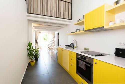 Apartamento Sandy Feet - Beachfront Loft Studio