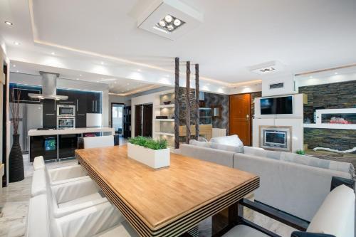 Villa Family Project Pool & Spa Suite