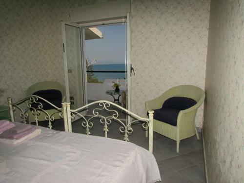 Hostal Villa Majata