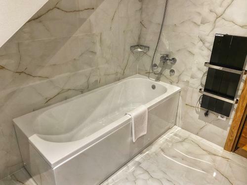 Hotel Porto Tara