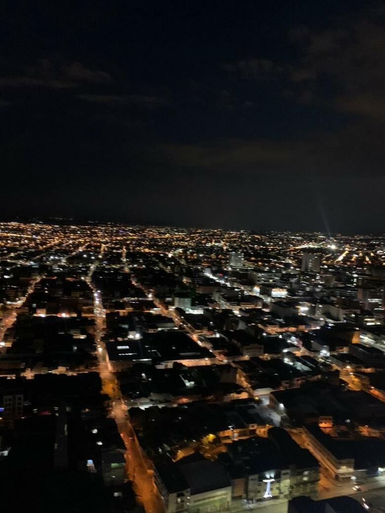 Torre De Cali Increibles Apartaestudios Pisos 7, 10, 28 Y 30