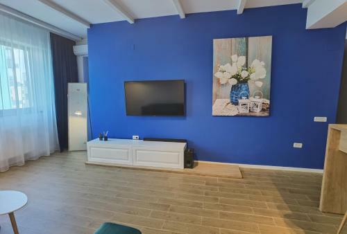 Sunny Blue Apartment