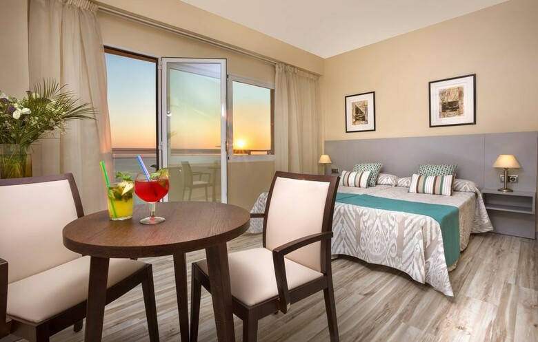Hotel Iz�n Cavanna
