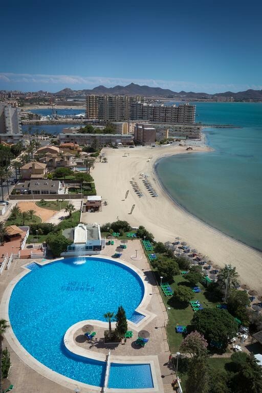 Hotel Iz�n Cavanna