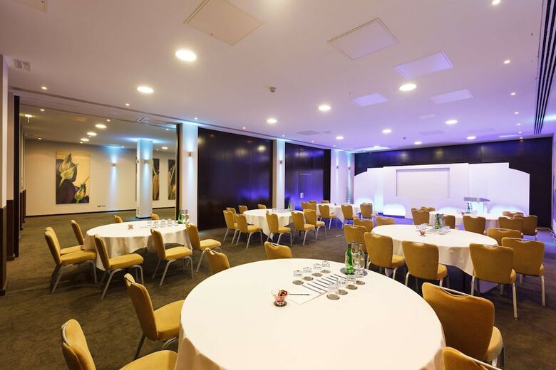 Hotel Park Plaza Cardiff