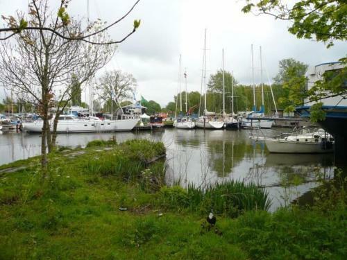 Houseboat Vliegenbos